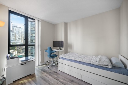 Photo 12 at 1001 - 1331 W Georgia Street, Coal Harbour, Vancouver West