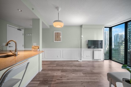 Photo 9 at 1001 - 1331 W Georgia Street, Coal Harbour, Vancouver West