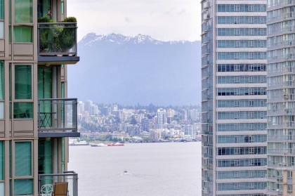 Photo 10 at 1001 - 1331 W Georgia Street, Coal Harbour, Vancouver West