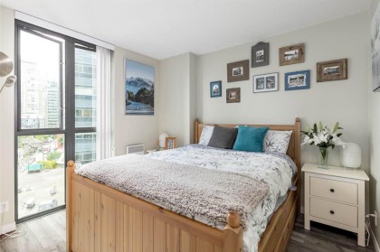 Photo 14 at 1001 - 1331 W Georgia Street, Coal Harbour, Vancouver West