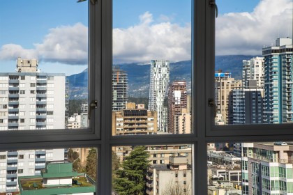 Photo 12 at 1802 - 1050 Smithe Street, West End VW, Vancouver West