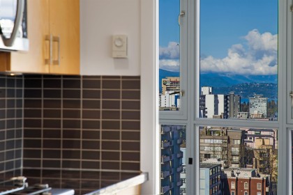 Photo 9 at 1802 - 1050 Smithe Street, West End VW, Vancouver West