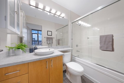 Photo 18 at 1802 - 1050 Smithe Street, West End VW, Vancouver West