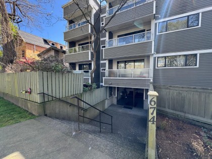 Photo 19 at 206 - 674 W 17th Avenue, Cambie, Vancouver West