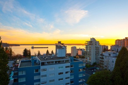 Photo 12 at 9 - 1717 Duchess Avenue, Ambleside, West Vancouver