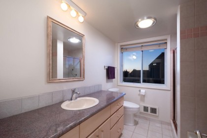 Photo 32 at 9 - 1717 Duchess Avenue, Ambleside, West Vancouver