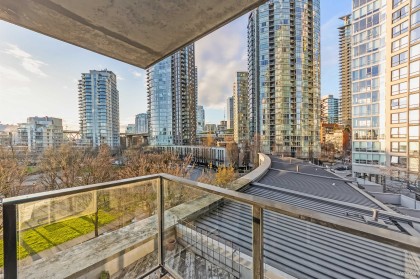 Photo 22 at 606 - 455 Beach Crescent, Yaletown, Vancouver West