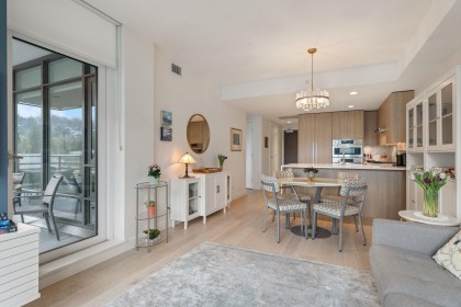 Photo 1 at 402 - 2738 Library Lane, Lynn Valley, North Vancouver