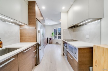 Photo 8 at F7 - 1100 W 6th Avenue, Fairview VW, Vancouver West