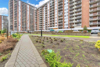 Photo 17 at 716 - 2012 Fullerton Avenue, Pemberton NV, North Vancouver