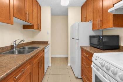 Photo 7 at 716 - 2012 Fullerton Avenue, Pemberton NV, North Vancouver