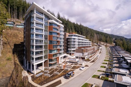 Photo 4 at 409 - 3963 Uplands Way, Cypress Park Estates, West Vancouver