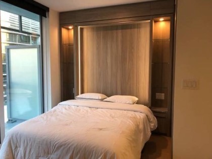 Photo 10 at 709 - 89 Nelson Street, Yaletown, Vancouver West