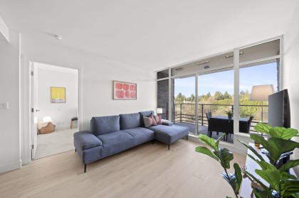 Photo 3 at 404 - 1210 E 27th Street, Lynn Valley, North Vancouver