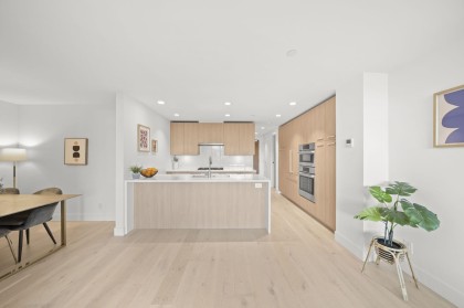 Photo 8 at 404 - 1210 E 27th Street, Lynn Valley, North Vancouver