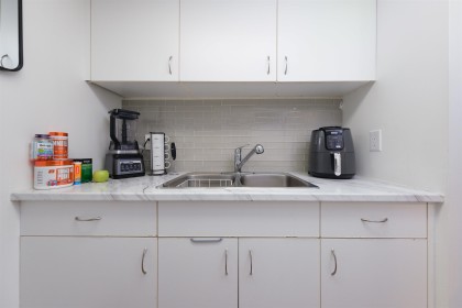 Photo 4 at 801 - 789 Drake Street, Downtown VW, Vancouver West