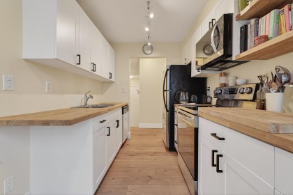 Photo 2 at 202 - 1280 Nicola Street, West End VW, Vancouver West