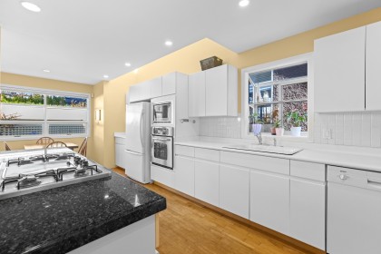 Photo 12 at 4367 W 15th Avenue, Point Grey, Vancouver West