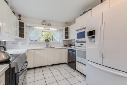 Photo 15 at 870 Farmleigh Road, British Properties, West Vancouver