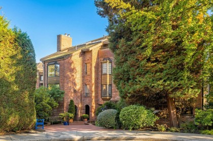 Photo 2 at 408 - 2320 W 40th Avenue, Kerrisdale, Vancouver West