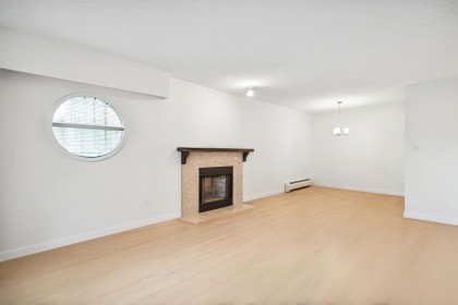 Photo 3 at 408 - 2320 W 40th Avenue, Kerrisdale, Vancouver West