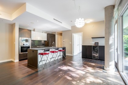 Photo 19 at 101 - 988 Keith Road, Park Royal, West Vancouver