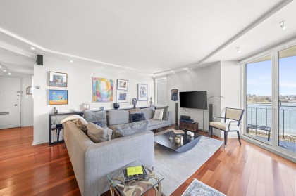 Photo 6 at 402 - 1575 Beach Avenue, West End VW, Vancouver West