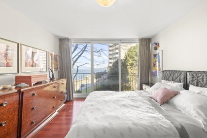 Photo 13 at 402 - 1575 Beach Avenue, West End VW, Vancouver West