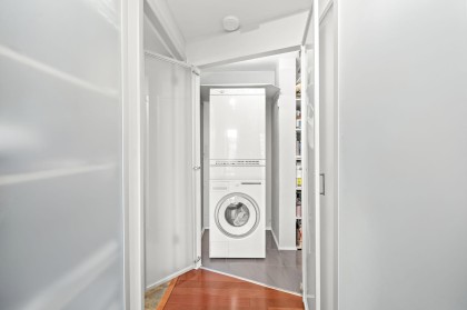 Photo 16 at 402 - 1575 Beach Avenue, West End VW, Vancouver West