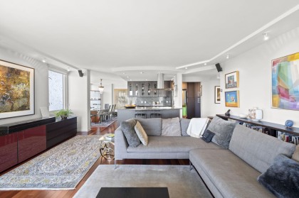 Photo 5 at 402 - 1575 Beach Avenue, West End VW, Vancouver West