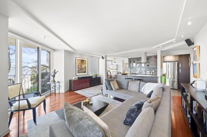 Photo 4 at 402 - 1575 Beach Avenue, West End VW, Vancouver West