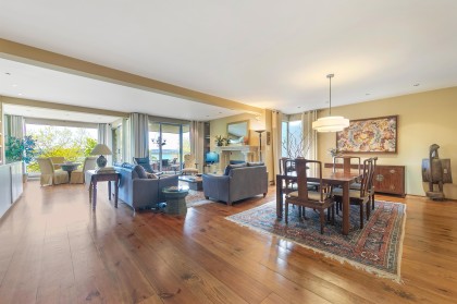 Photo 2 at 302 - 2015 Beach Avenue, West End VW, Vancouver West