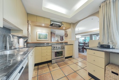 Photo 16 at 302 - 2015 Beach Avenue, West End VW, Vancouver West