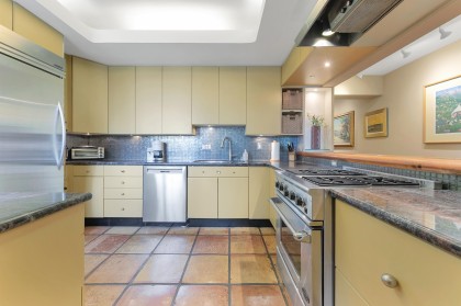 Photo 14 at 302 - 2015 Beach Avenue, West End VW, Vancouver West