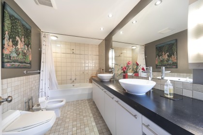 Photo 37 at 302 - 2015 Beach Avenue, West End VW, Vancouver West