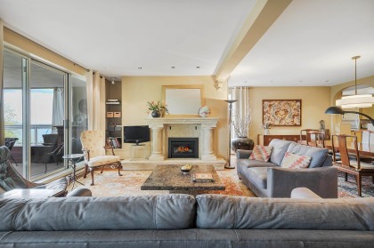 Photo 4 at 302 - 2015 Beach Avenue, West End VW, Vancouver West