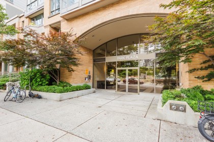 Photo 23 at 1003 - 1188 Richards Street, Yaletown, Vancouver West