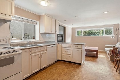 Photo 11 at 2779 W 33rd Avenue, MacKenzie Heights, Vancouver West