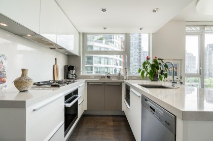 Photo 11 at 707 - 1351 Continental Street, Downtown VW, Vancouver West