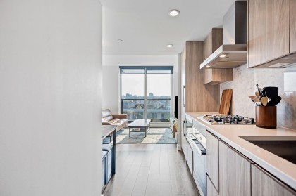 Photo 4 at 1501 - 1768 Cook Street, False Creek, Vancouver West