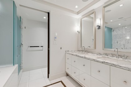 Photo 26 at 2702 - 667 Howe Street, Downtown VW, Vancouver West