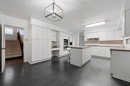 Photo 6 at 1042 W 48th Avenue, South Granville, Vancouver West