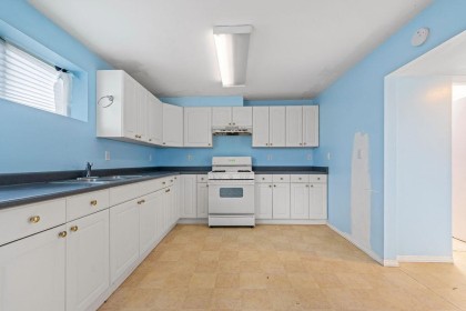 Photo 11 at 1042 W 48th Avenue, South Granville, Vancouver West