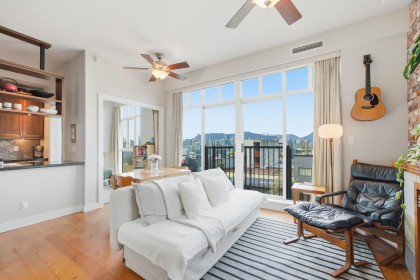 Photo 7 at 210 - 2515 Ontario Street, Mount Pleasant VW, Vancouver West