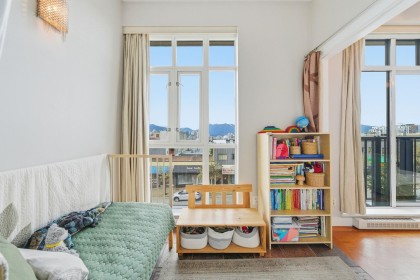 Photo 20 at 210 - 2515 Ontario Street, Mount Pleasant VW, Vancouver West