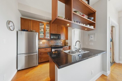 Photo 10 at 210 - 2515 Ontario Street, Mount Pleasant VW, Vancouver West