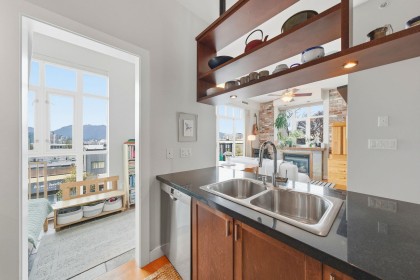 Photo 15 at 210 - 2515 Ontario Street, Mount Pleasant VW, Vancouver West