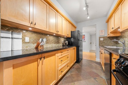 Photo 15 at 209 - 1720 W 12th Avenue, Fairview VW, Vancouver West