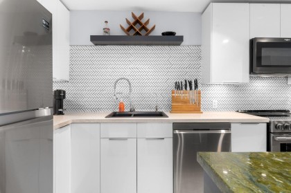 Photo 4 at 203 - 1066 W 13th Avenue, Fairview VW, Vancouver West