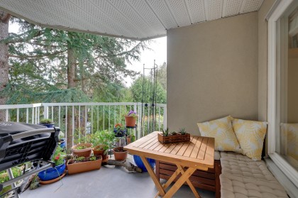 Photo 16 at 305 - 2256 W 7th Avenue, Kitsilano, Vancouver West
